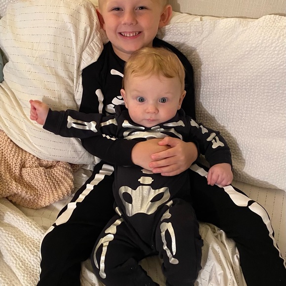 Meet your Posher, Maureen - Picture 1 of 2